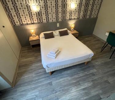 Aix-les-Bains City Center Hotel | Initial by balladins, Hôtel Restaurant Broisin