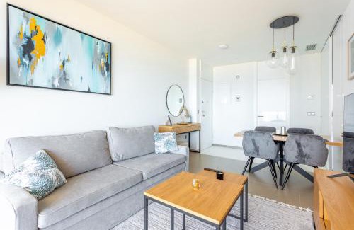 Cala Apartment | Intempo by Holuxe - 056 - 5th floor