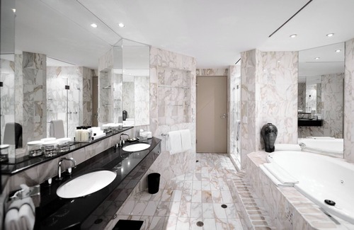 Adelaide Central Business District Hotel | InterContinental Adelaide by IHG