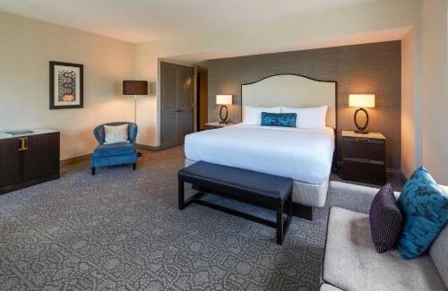 Magnificent Mile Hotel | InterContinental Chicago Magnificent Mile by IHG