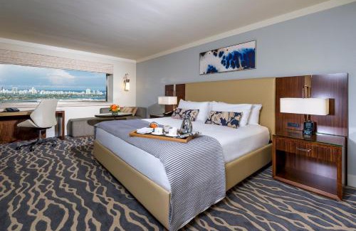 Downtown Miami Hotel | InterContinental Miami by IHG