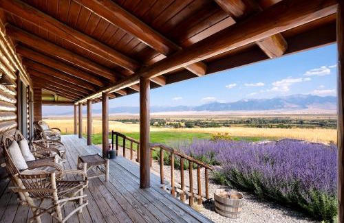 Shining Mountains House | Intimate Off-Grid Cabin with Fire Pit and Mountain Views in Montana