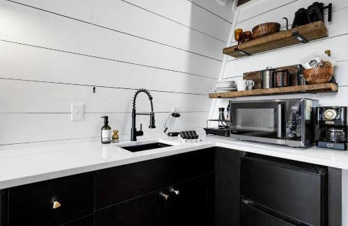 Cashes Valley Ski Chalet | Intimate Private A-Frame with Spa and Beautiful Outdoor Living in Georgia
