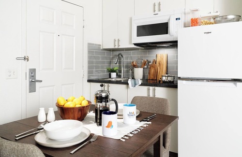 Roswell Apartment | InTown Suites Extended Stay Atlanta GA - Roswell/Alpharetta