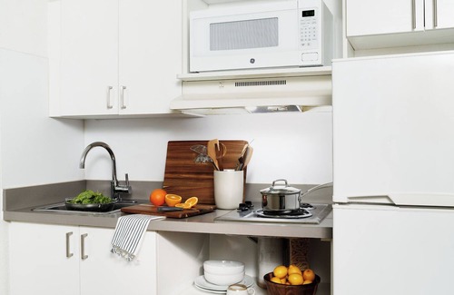 Town Center Hotel | InTown Suites Extended Stay Atlanta GA - KSU/Kennesaw