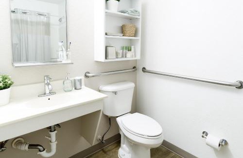 Norfolk - Virginia Beach Hotel | InTown Suites Extended Stay Norfolk VA