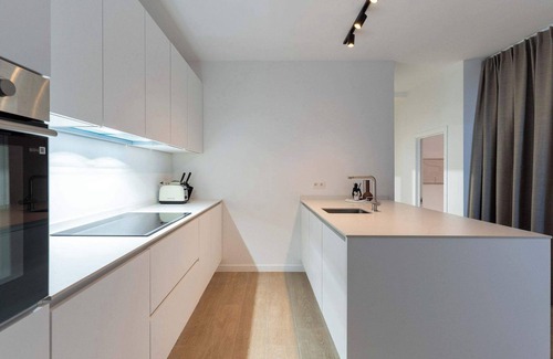 South Antwerp Apartment | Inviting and bright 7-Person Apartment in Antwerp