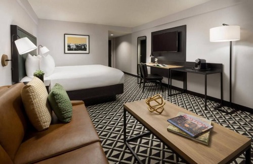 Brookline Hotel | Inviting Room Perfect for Family Adventures in Boston! Onsite Dining!