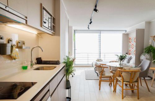 Nunoa Apartment | Inviting Studio in Vibrant Nunoa 2 Guests