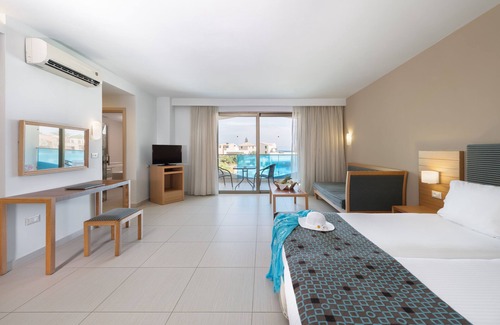 Kato Stalos Hotel | Iolida Beach by Smile Hotels