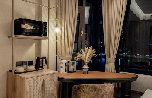 Ngoc Khanh Hotel | iRest Signature Ba Dinh Lakeside