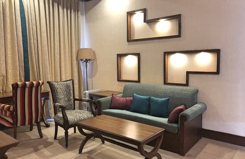 Bail Parao Hotel | Iris Resort and Spa