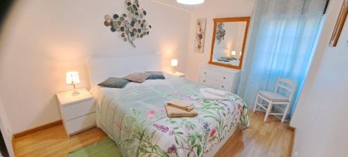 Rio de Mouro Apartment | Isabel Dream I, 400m from the train