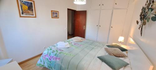 Rio de Mouro Apartment | Isabel Dream I, 400m from the train