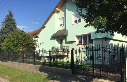 Palic Apartment | Isabel