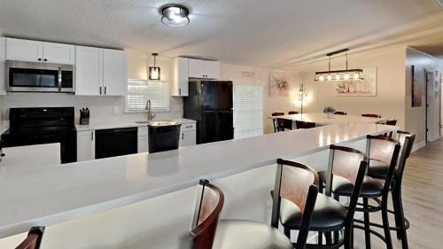 Put-in-Bay House | Island Club #4