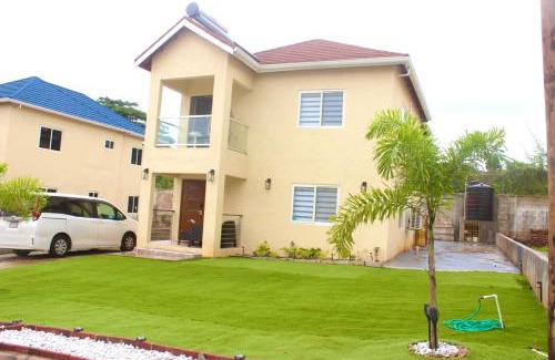 Ocho Rios Villa | Island Vybz Villa Lancewood Meadows Ocho Rios Jamaica