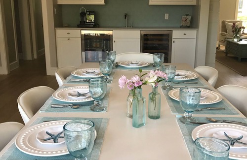 Nantucket Town House | Island’s best “walk everywhere” location. ❤️ 2025 dates still available!