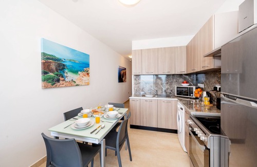 Bugibba Apartment | Islet Seafront 1 Bedroom Apartment