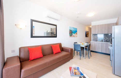 Bugibba Apartment | Islet Seafront 1 Bedroom Apartment