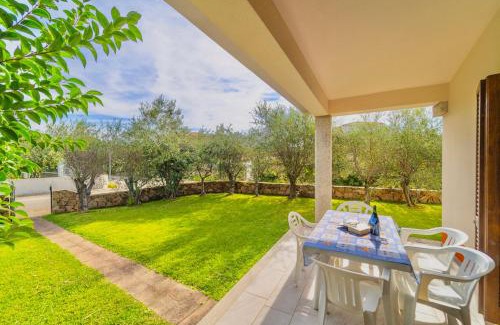 San Teodoro City Centre Apartment | Iss Travel, Apartments in Via Torino - 800 m from La Cinta beach