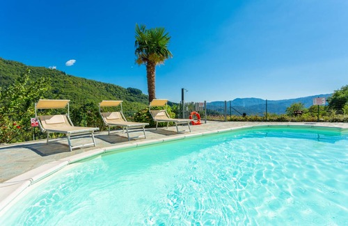 Castiglione di Garfagnana Villa | 100 m² Villa ∙ 3 bedrooms ∙ 6 guests