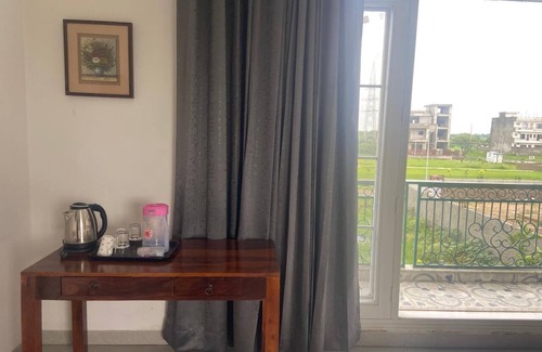 Chandigarh Apartment | IT City Homestay-Secure & Comfortable Stay in Mohali