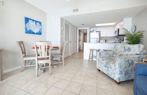 Gulf Shores Condo | It is just like a CONDO…it's the Phoenix Hotels! FREE Wifi - Full Kitchen
