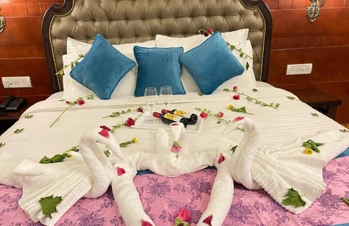 Manali Hotel | ITMElysian Manali near Martins
