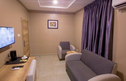 Wuse 2 Hotel | Ivana Suites