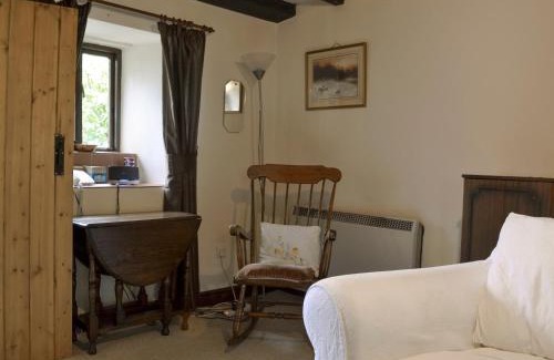Matlock House | Ivy Cottage