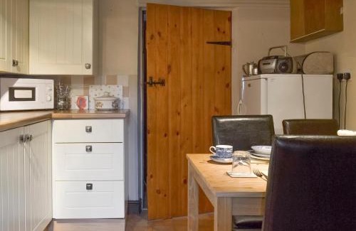 Matlock House | Ivy Cottage