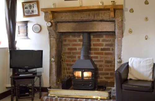Matlock House | Ivy Cottage