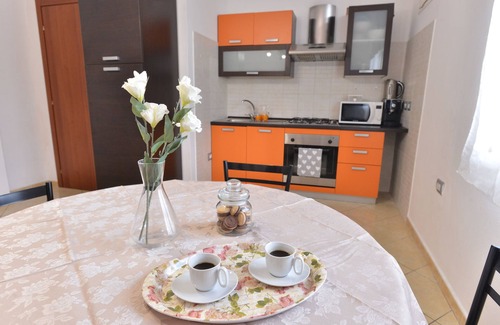 Pula Apartment | IzzHome Flamingo