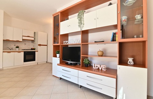 Pula Apartment | IzzHome Lemon Tree