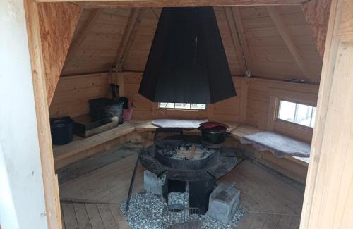 Orivesi Ski Chalet | Järvenrantamökki Orivedellä, palju, grillikota
