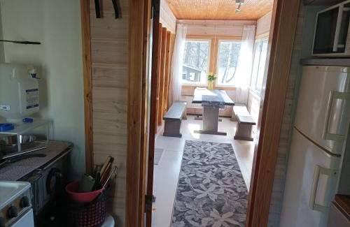 Orivesi Ski Chalet | Järvenrantamökki Orivedellä, palju, grillikota
