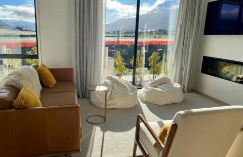 Kawarau Falls House | Jacks Point Getaway