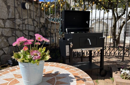Termini Apartment | Jamm Suite - Patio with BBQ & hot tub