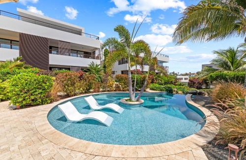 Willemstad Apartment | Jan Sofat LUX A15 roof top apartment