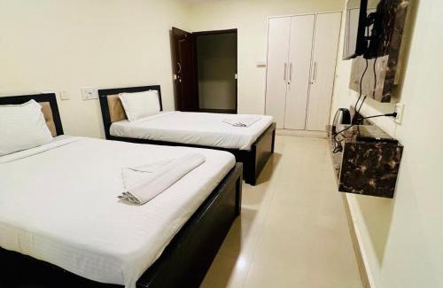 Bellandur Hotel | Janav Comforts & Suites