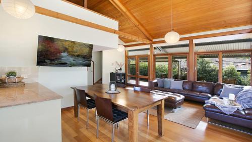 Pokolbin House | Japanese Tea House - The Vintage