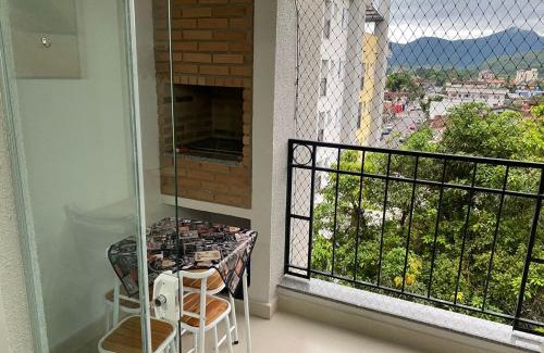 Umuarama Apartment | Jathy - centro, Varanda Gourmet, ar condicionado, Piscina e Wi-Fi