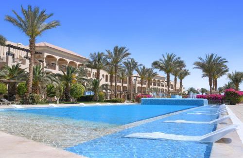 Village Road Resort | JAZ Aquamarine