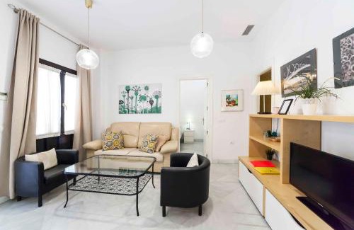Santa Catalina Apartment | JDCBD - Peaceful Double Bedroom Apartment in City Centre