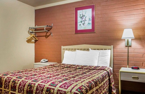 Yreka Hotel | Jefferson Inn