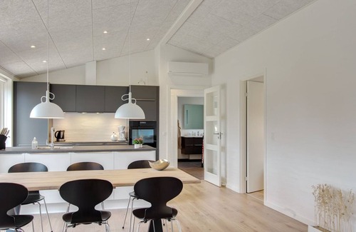 Vejers Strand House | "Jirina" - 750m from the sea by Interhome
