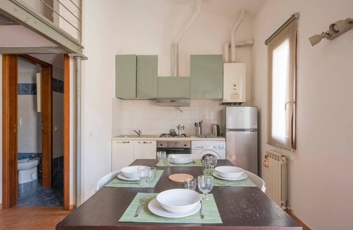 Pisa Apartment | JOIVY Green Terraced House