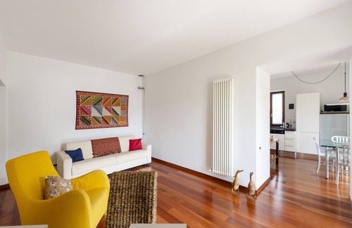 Rapallo Apartment | JOIVY Inviting Flat with Garden and Sea View in Rapallo