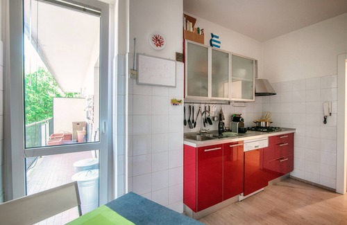 Como Apartment | JOIVY Stylish Suite 52